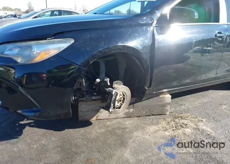 2015 Toyota Camry Se from USA, damaged, VIN 4T1BF1FK7FU933235
